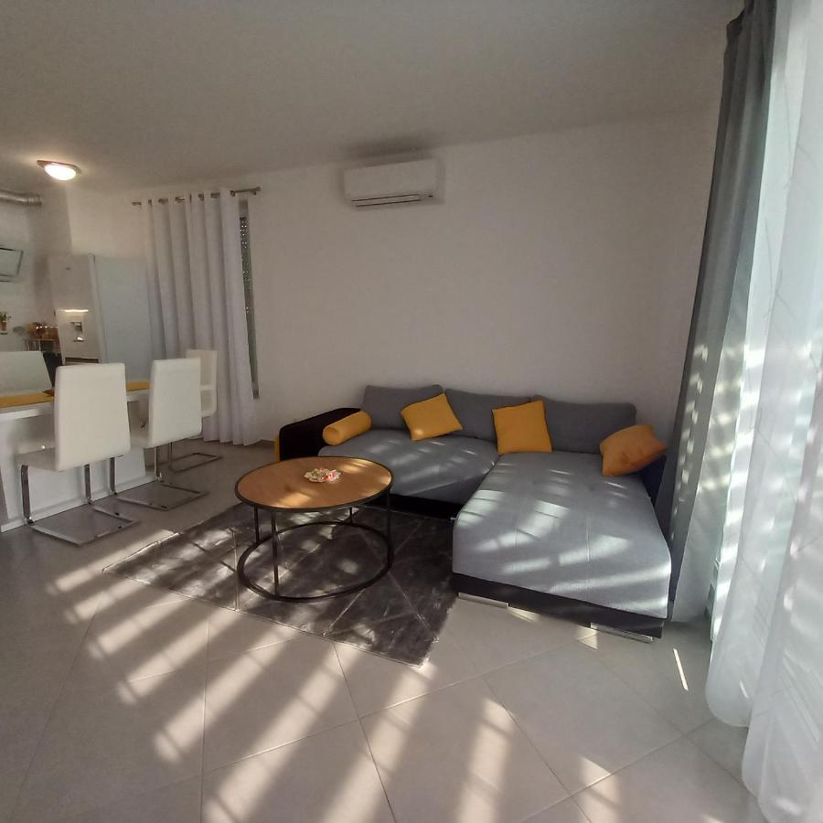 Апартаменти Apartman Nehaj Сень Екстер'єр фото