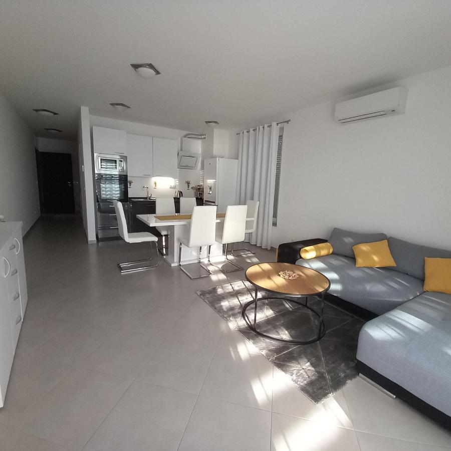 Апартаменти Apartman Nehaj Сень Екстер'єр фото